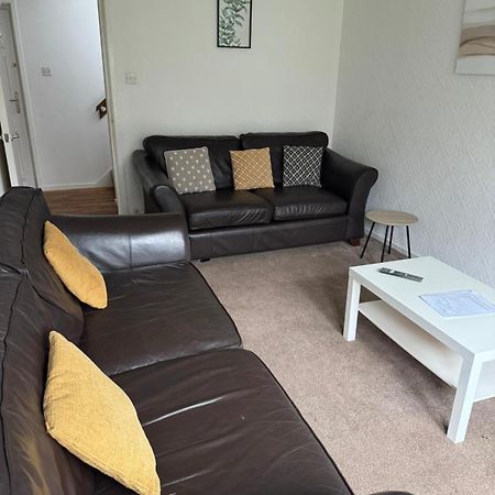 Large 2 Bedroom House Wombridge المظهر الخارجي الصورة